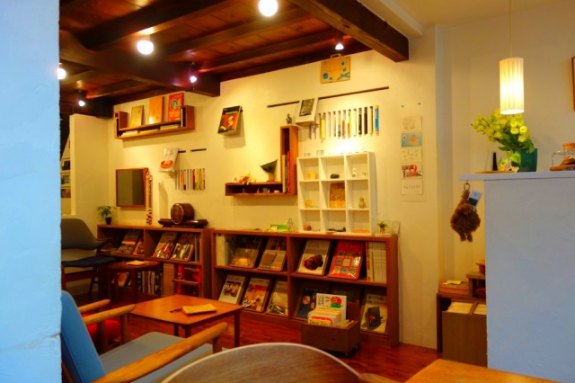 あうん堂の店内