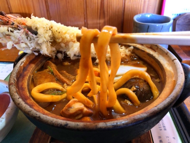 「盛喜」の味噌煮込みうどんの麺