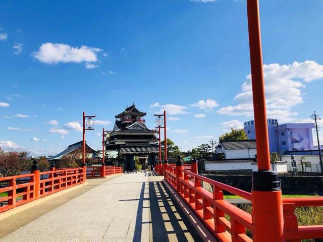 清洲城と大手橋