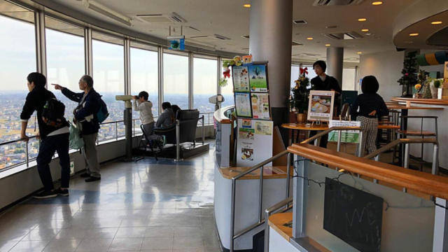 ツインアーチ138のカフェ「ビッグツリー」